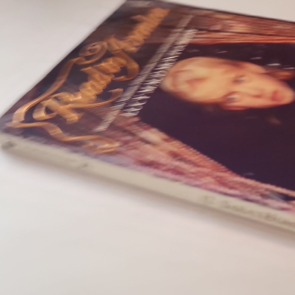 Road to Avonlea: Sara's Homecoming Book - Picture 5 of 7